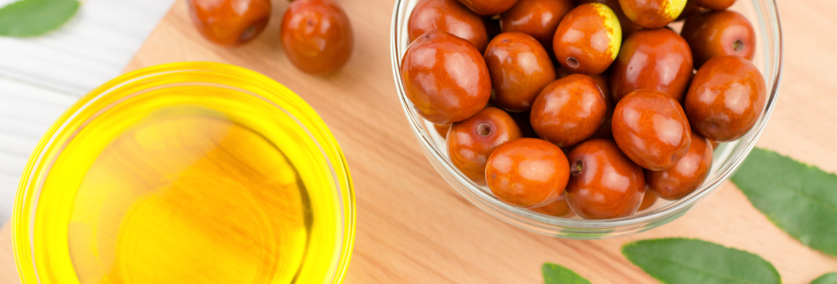 Why Jojoba Oil is a Vegan Skincare Essential for Healthy Glowing Skin
